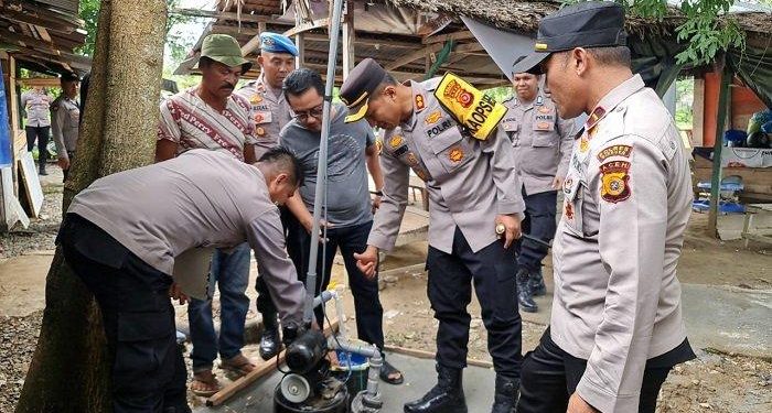 Kapolres Bireuen Bantu Sumur Bor dan Pompa Air Untuk Masyarakat Miskin